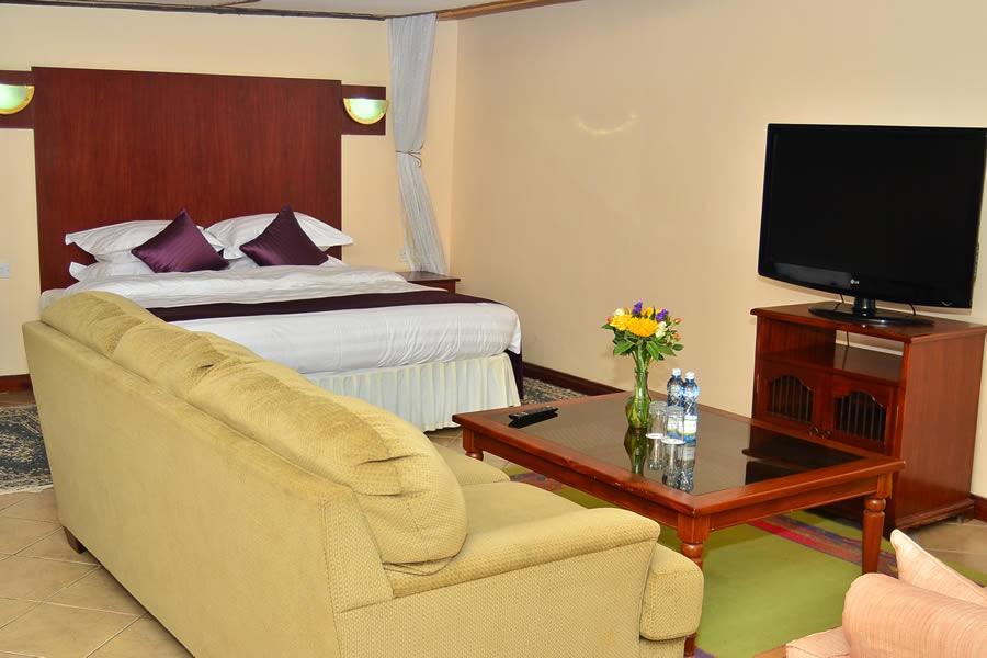 Fish Eagle Inn Naivasha Extérieur photo